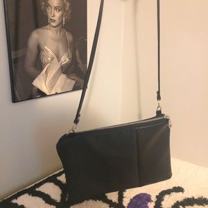 Fetch crossbody bag